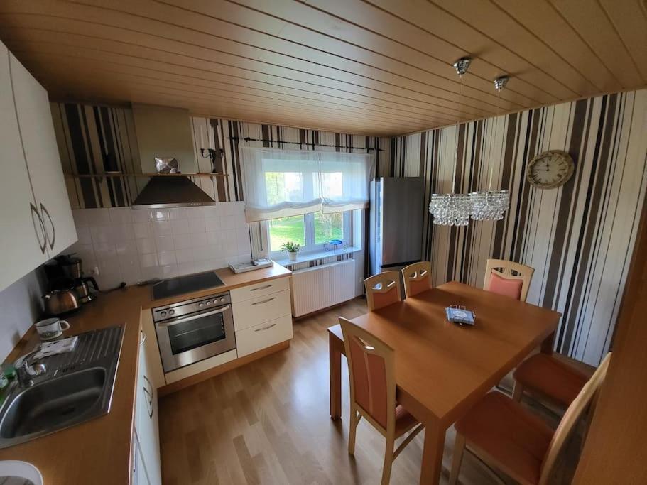 Schoene Wohnung Mit Eigenem Eingang Und Parkplatz Fulda Zewnętrze zdjęcie
